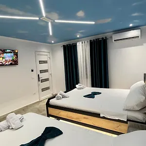  Hotel Davids Albania